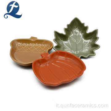 Piatto di foglie in ceramica zucca personalizzato